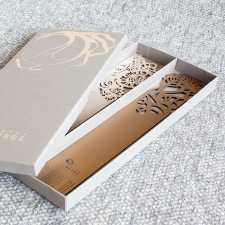 Elegant leather bookmark set